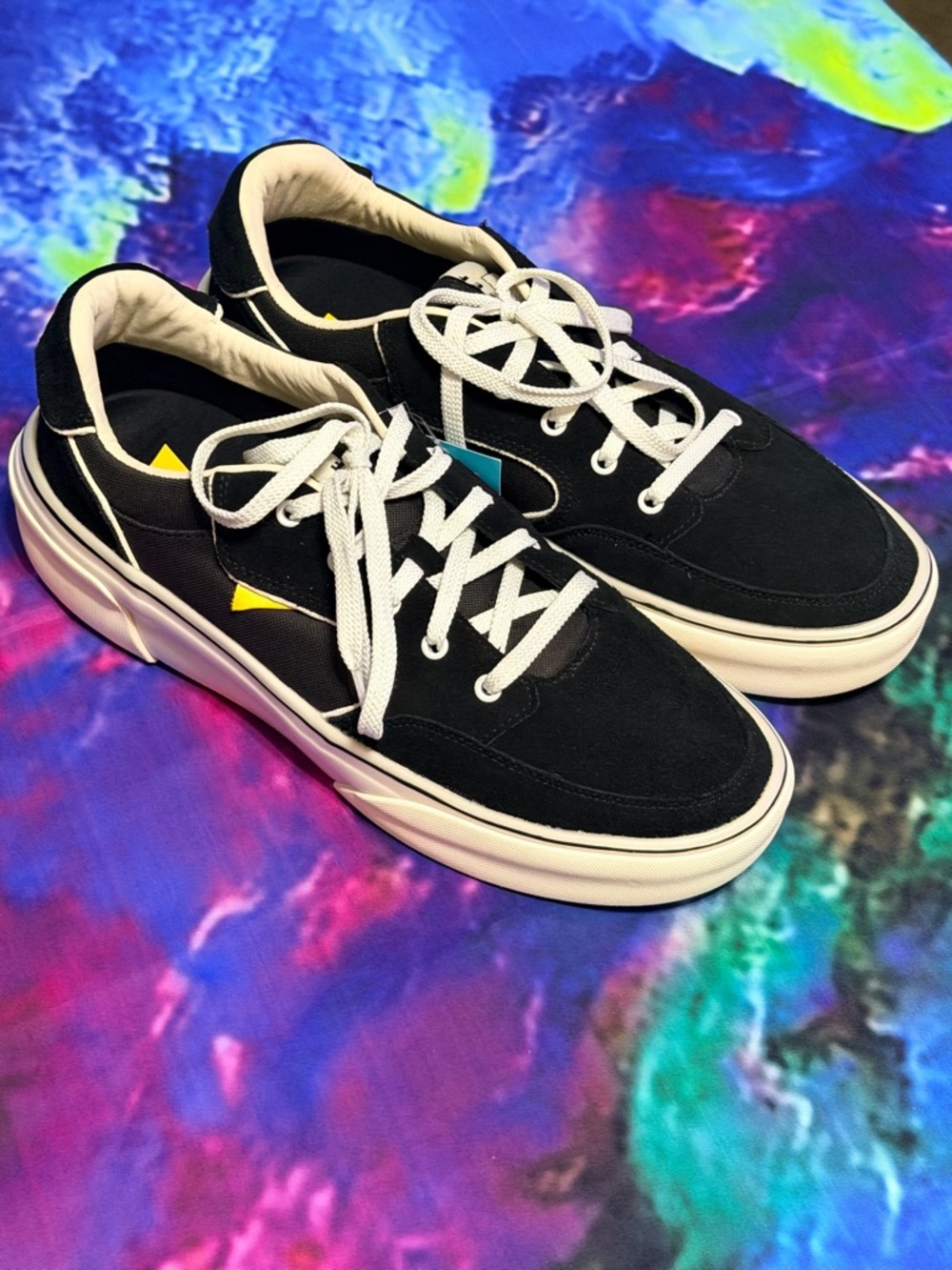 Reef Black Low-Top El Jefe Sneakers with White Laces and Yellow Accent Triangle